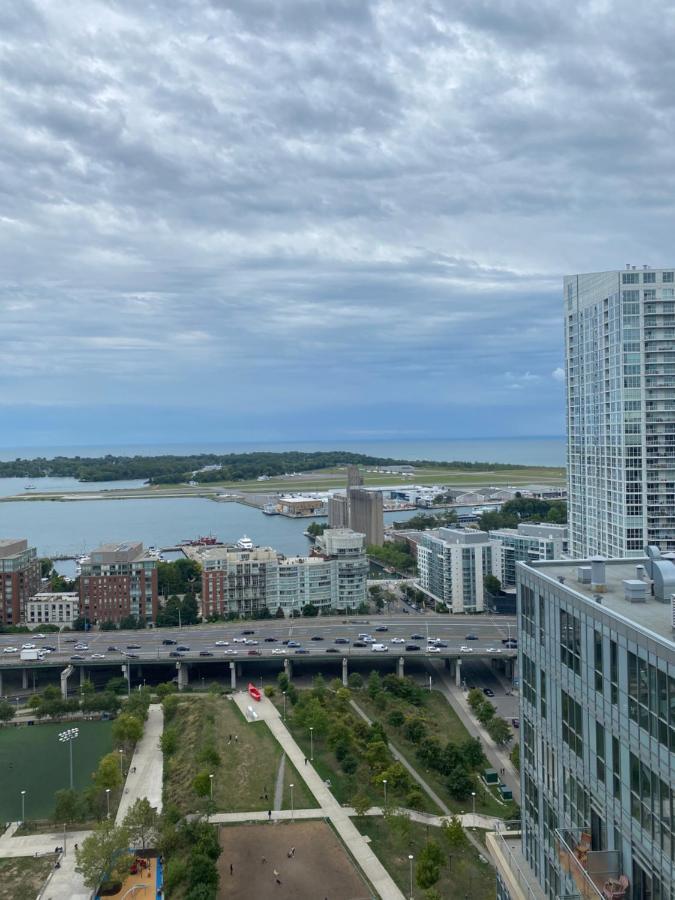 Toronto Downtown Luxurious Stylish 3 Bedroom 3 Bath 2 Balconies Near Rogers Centre Lakeview Condo Екстериор снимка