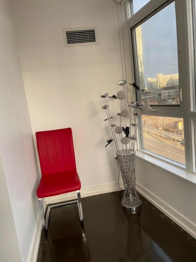 Toronto Downtown Luxurious Stylish 3 Bedroom 3 Bath 2 Balconies Near Rogers Centre Lakeview Condo Екстериор снимка