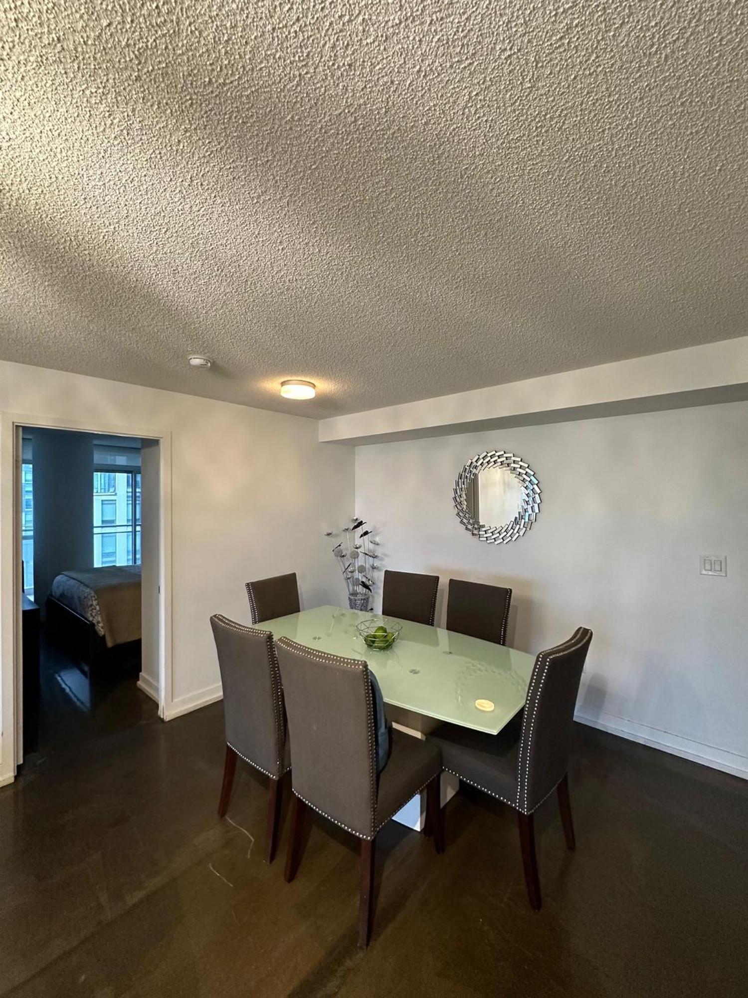 Toronto Downtown Luxurious Stylish 3 Bedroom 3 Bath 2 Balconies Near Rogers Centre Lakeview Condo Екстериор снимка